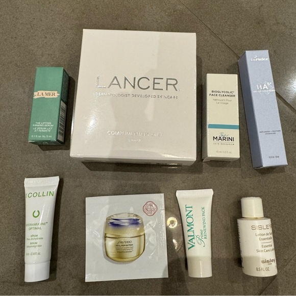 DeLUXE Skincare Minis! Over $175 worth of products - Picture 1 of 12